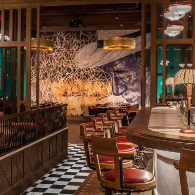 3d/a0/a-guide-for-restaurant-owners-in-sourcing-unique-fb-wall-art-1.webp