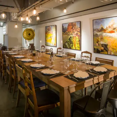 b6/99/how-dine-art-italy-uses-paintings-to-create-an-unforgettable-dining-experience-1.webp